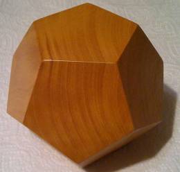 Holz-Dodekaeder / Pentagondodekaeder
